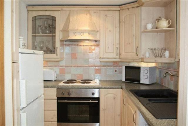 Robertsbridge Retreat At Cornhill Self Catering Apartments Szoba fotó