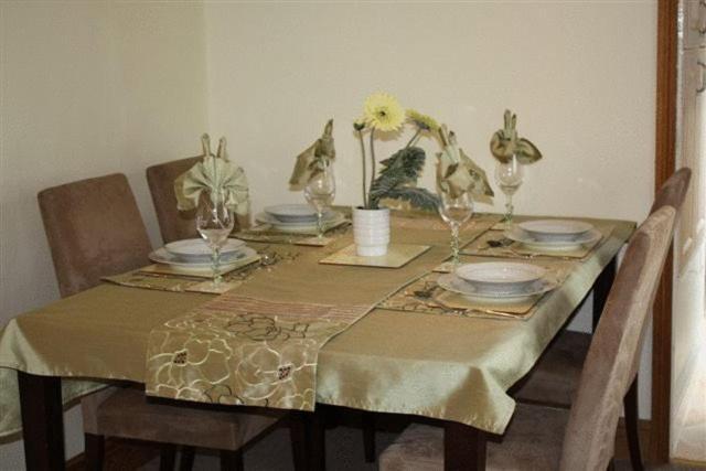 Robertsbridge Retreat At Cornhill Self Catering Apartments Szoba fotó