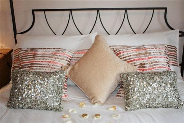 Robertsbridge Retreat At Cornhill Self Catering Apartments Szoba fotó